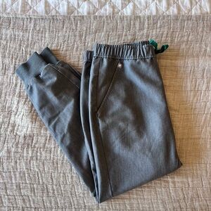 FIGS Graphite Jogger Scrub Pants | Size Small